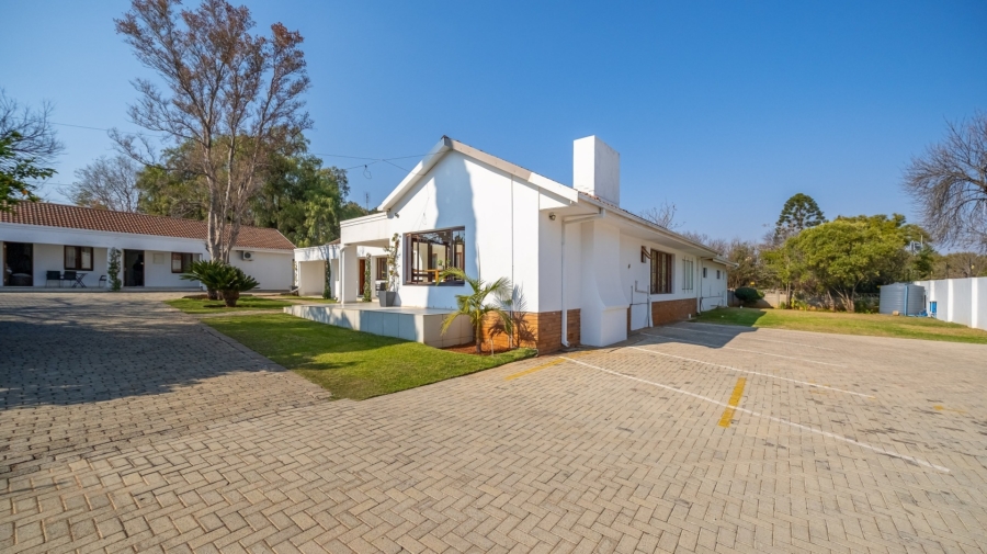 Commercial Property for Sale in Flamwood North West